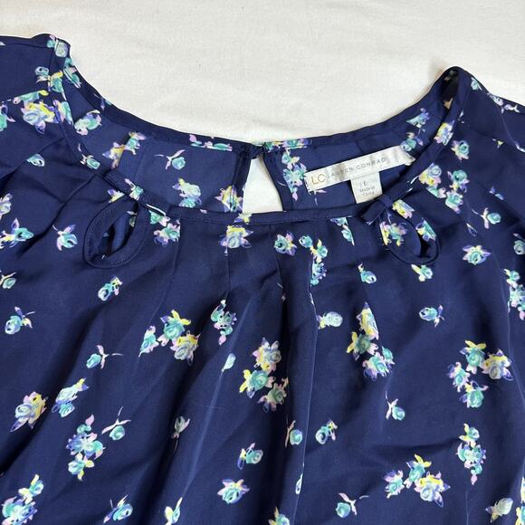 LC Lauren‎ Conrad Women's Large Navy Blue Floral Pattern Shirt Sheer Top Blouse - Picture 3 of 9